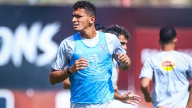 ياسين مرعي لاعب الأهلي