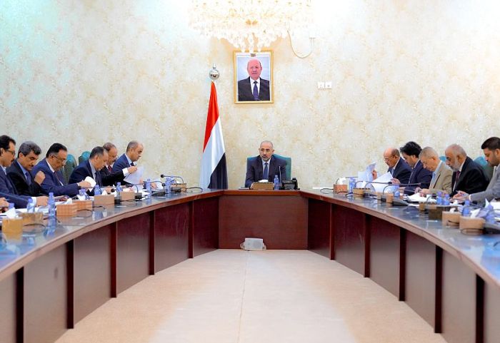 اللجنة السيادية تؤكد مواصلة الإصلاحات الاقتصادية وتثبيت سعر الصرف وتحذر من التلاعب