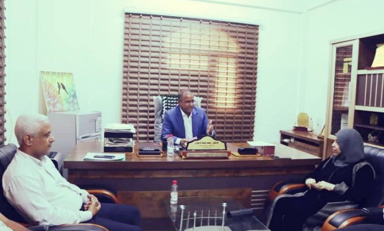 الوزير الزعوري يتفقد سير العمل في صندوق رعاية وتأهيل المعاقين بعدن