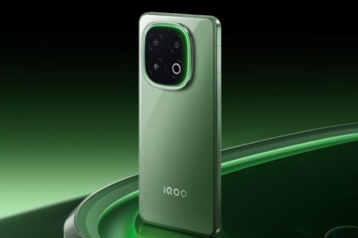 تسريب يكشف تفاصيل مبكرة عن هاتفي OnePlus 15T و iQoo 15 Mini الرائدين المدمجين