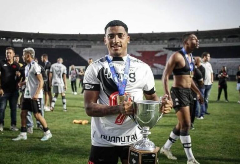 خوان ألفينا