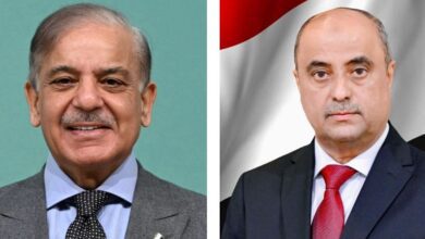 رئيس الوزراء يهنئ نظيره الباكستاني