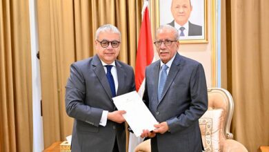 رئيس مجلس القيادة يتلقى دعوة من رئيس جمهورية مصر العربية لحضور افتتاح المتحف المصري الكبير