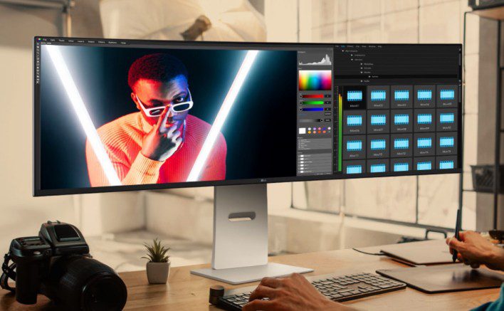 شاشة LG الجديدة بقياس 49 بوصة بدقة 5K بتصميم بسيط وانحناء طفيف مع منفذ USB-C