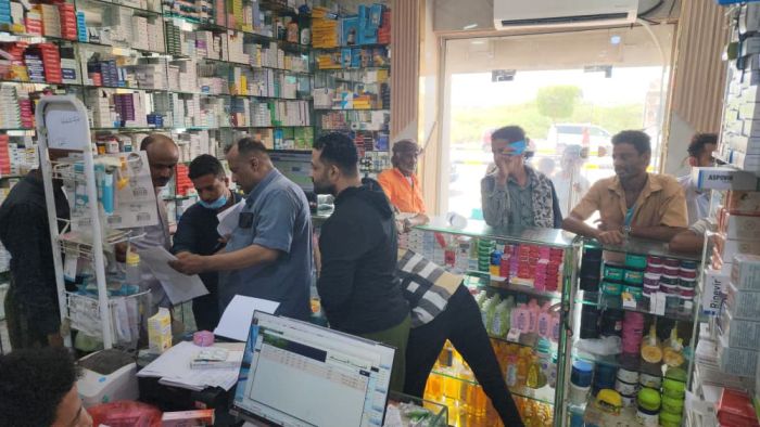 صحة المخا ينفذ حملة رقابية على الصيدليات ومخازن الأدوية