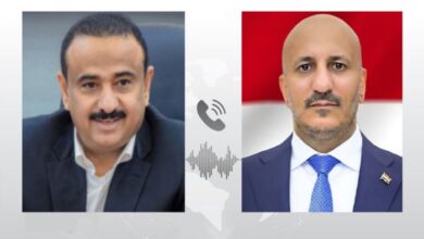 طارق صالح يبارك لأبناء شبوة اكتمال مشروع الطاقة الشمسية