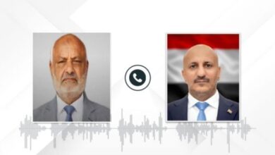 طارق صالح يتابع جهود إغاثة منكوبي السيول في الحديدة
