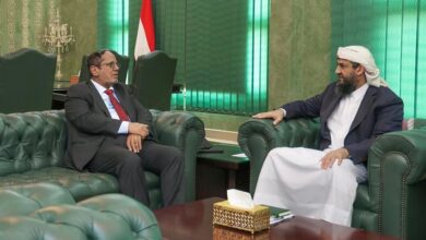 عضو مجلس القيادة المحرّمي يؤكد على الأهمية الاستراتيجية لقطاع الطيران المدني