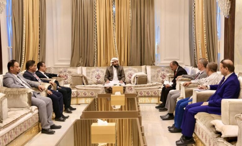 عضو مجلس القيادة المحرّمي يشدد على أهمية استقلالية القضاء وسرعة البت في القضايا