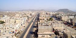 فريق مشترك في لحج ينفذ نزول ميداني لإغلاق فروع الشركات المخالفة ومنشآت الصرافة غير المرخصة
