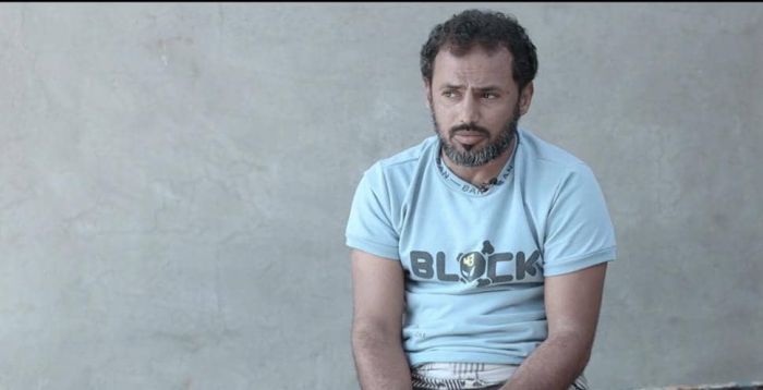 فيديو| حين أفاق لم يجد ساقيه.. "مروني" ضحية لغم حوثي يتحدى الإعاقة لإعالة أطفاله