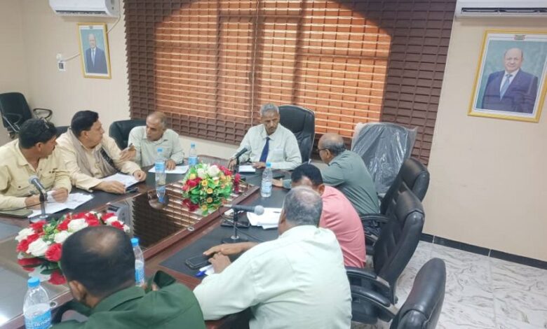قيادة السلطة المحلية تبذل جهود كبيرة لتعزيز استدامة العملية التعليمية