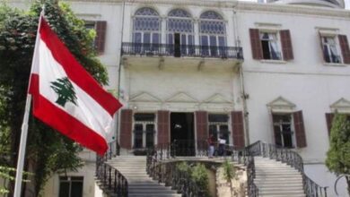 لبنان تدين تصريحات مستشار المرشد الإيراني ولايتي وتدعو طهران إلى التركيز على شؤونها الداخلية