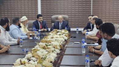 محافظ البنك المركزي يناقش مع جمعية الصرافين الية تنظيم وتمويل الواردات