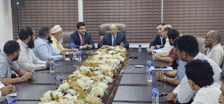 محافظ البنك المركزي يناقش مع جمعية الصرافين الية تنظيم وتمويل الواردات