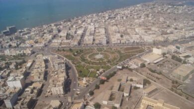 مدير إعلام الحديدة: الحوثيون يحتضرون ويحاولون إعادة تجميع صفوفهم