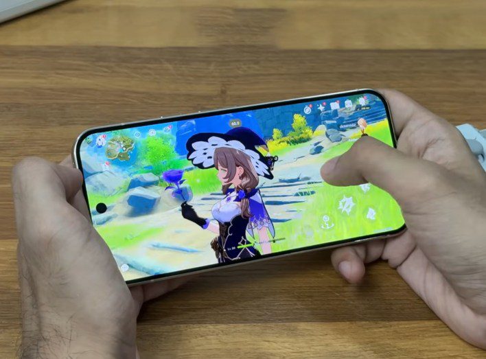 معالج Google Tensor G5 يحقق نتائج متباينة في اختبار الألعاب لهاتف Pixel 10 XL