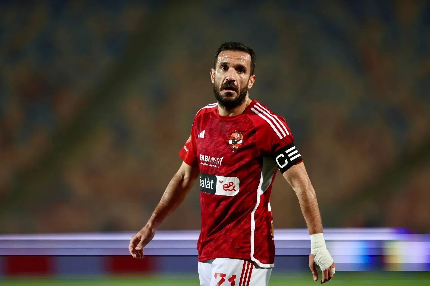 نجم الزمالك يقترب من مزاملة علي معلول في الصفاقسي التونسي!