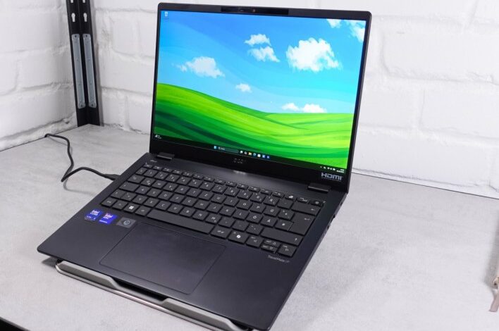 ميزات ذكية بجهاز Acer TravelMate P6 تتألق في الاستخدام اليومي