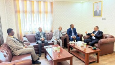 وزارتا النقل والشؤون الاجتماعية تناقشان مسودة انضمام اليمن لاتفاقية العمل البحري (MLC)