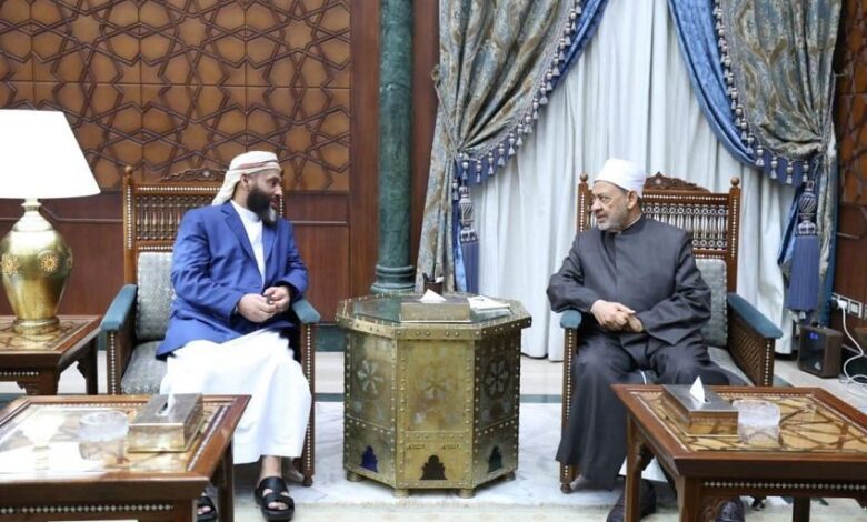 وزير الأوقاف والإرشاد يبحث مع شيخ الأزهر سبل تعزيز التعاون والتنسيق المشترك