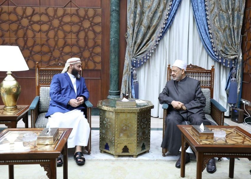 وزير الأوقاف والإرشاد يبحث مع شيخ الأزهر سبل تعزيز التعاون والتنسيق المشترك