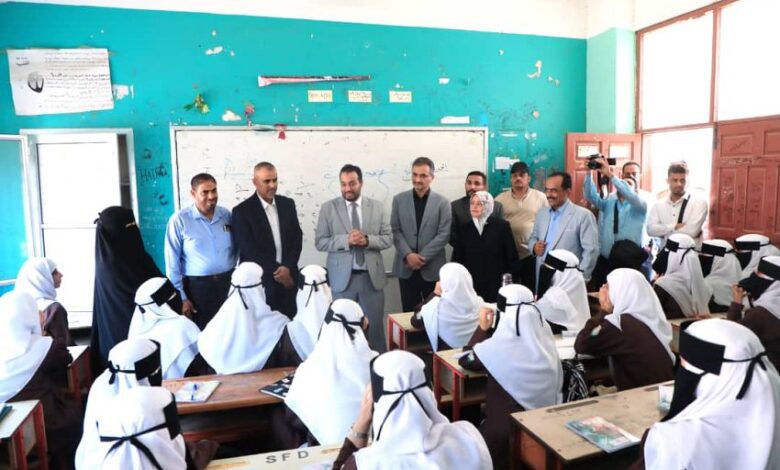 وزير التربية ومحافظ عدن يدشنان العام الدراسي الجديد ٢٠٢٥/٢٠٢٦م