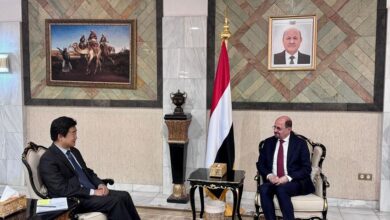 وزير الخارجية يلتقي القائم بأعمال السفارة الصينية لدى اليمن