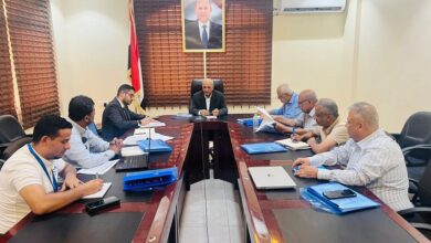 وزير المياه يبحث مع منظمة الهجرة الدولية التعاون المشترك ويلتقي مدير مؤسسة المياه في تعز