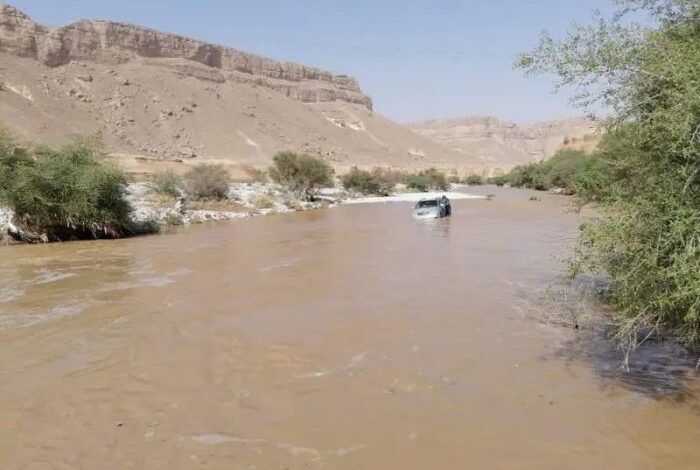 وفاة شاب ونفوق 160 رأس غنم جراء سيول الأمطار في حضرموت