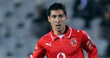 محمد بركات "زئبقى الأهلى والمنتخب" يحتفل اليوم بعيد ميلاده الـ"49"