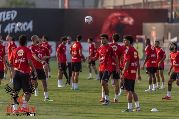 الخماسي الذي يسعي الأهلي للتجديد معه