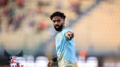 عبد القادر والشحات على دكة بدلاء الأهلي لمواجهة الزمالك