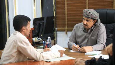 اخبار-حضرموت-|-محافظ-#حضرموت-يطلع-على-احتياجات-#المواطنين-ويوجه-بتسهيل-متطالباتهم