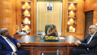 اخبار-حضرموت-|-محافظ-#حضرموت-يبحث-مع-وكيل-وزارة-الشباب-والرياضة-ورئيس-#الاتحاد-العام-لكرة-السلة-تعزيز-التعاون-الرياضي-لخدمة-قطاع-الشباب-والرياضة