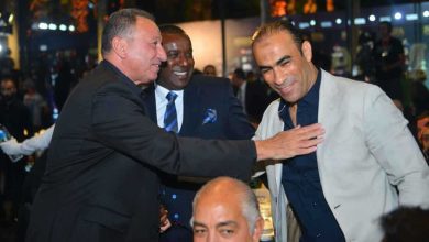 سر حزن لويس إنريكي قبل مباراة باريس سان جيرمان وبرشلونة