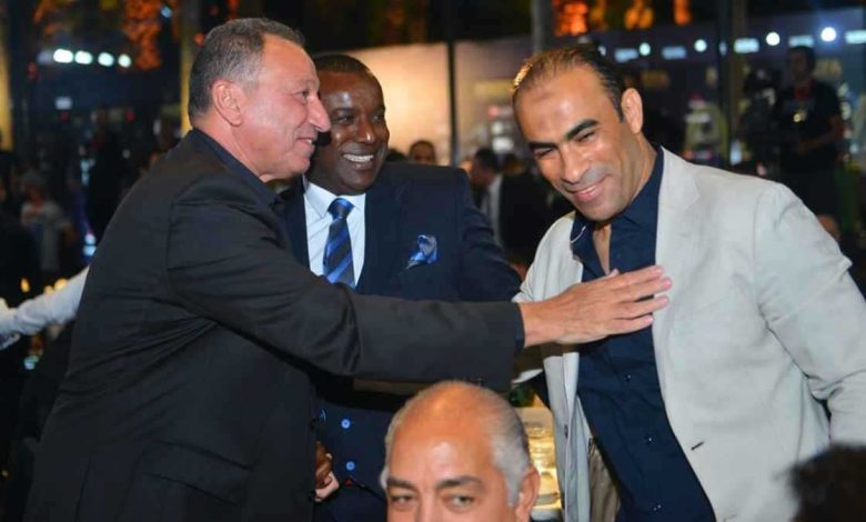 سر حزن لويس إنريكي قبل مباراة باريس سان جيرمان وبرشلونة