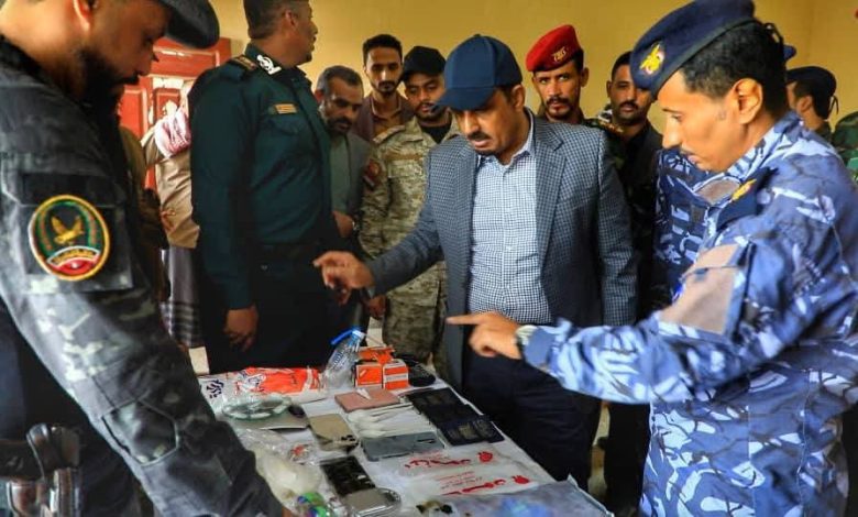 اخبار-حضرموت-|-محافظ-#حضرموت-يشيد-بيقظة-#الأبطال-في-مكافحة-المخدرات-ويؤكد:-لا-تهاون-مع-من-يستهدف-مجتمعنا-بالسموم