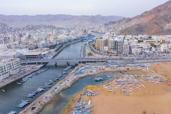 اخبار-حضرموت-|-نداء-من-حضرموت:-أوقفوا-التجنيد-القبلي.-الأولوية-للخدمات-لا-العسكرة!