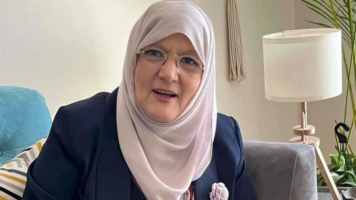 الصين تدشن أعلى جسر في العالم بارتفاع مذهل (فيديو)