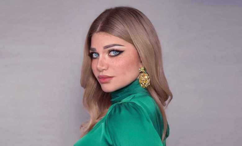 دموع أحلام تأثراً بحالة أنغام تثير تفاعلاً واسعاً (فيديو)
