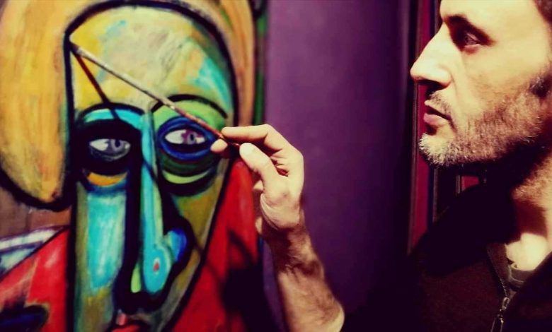 اعتقال خاطئ يمنع أبًا من حضور ولادة ابنته