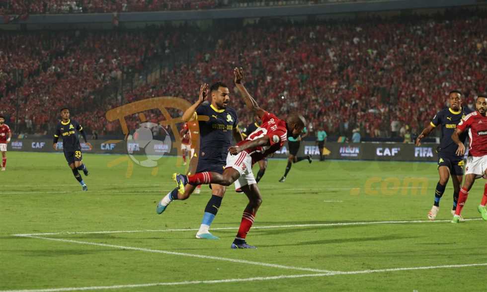 الحزم السعودي يتمم اتفاقه مع مدافع الوداد