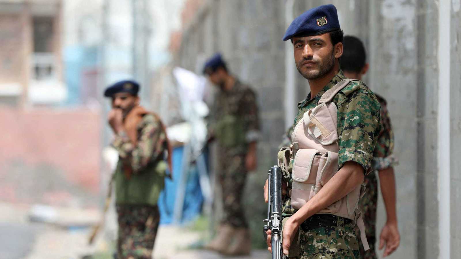عون: أتحدث عن السلام هنا وبعض أهلي يُقتلون