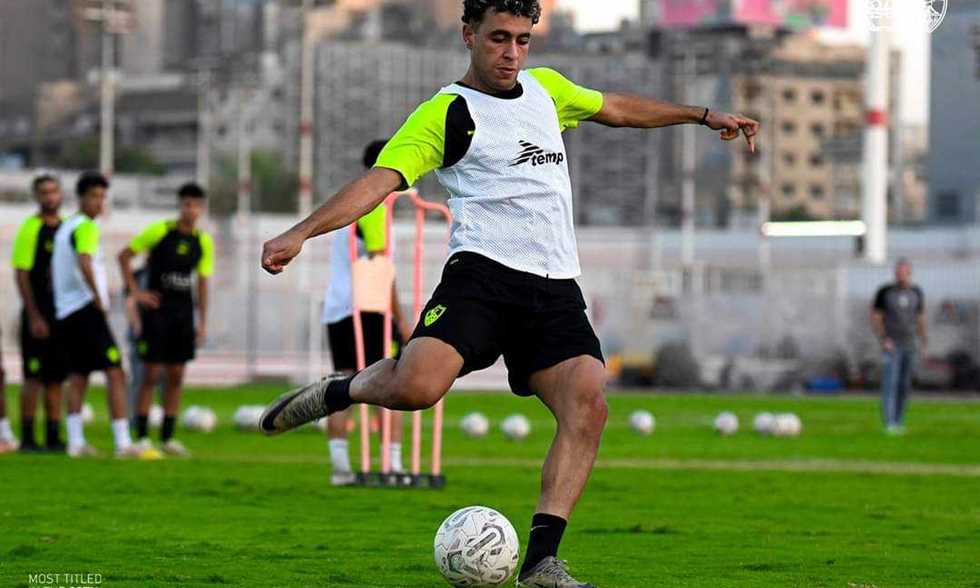 أيمن أمير عبد العزيز يخضع لجراحة في الكتف