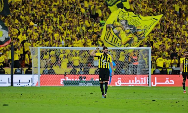 الرياضية: بنزيمة يخضع لبرنامج علاجي في فرنسا