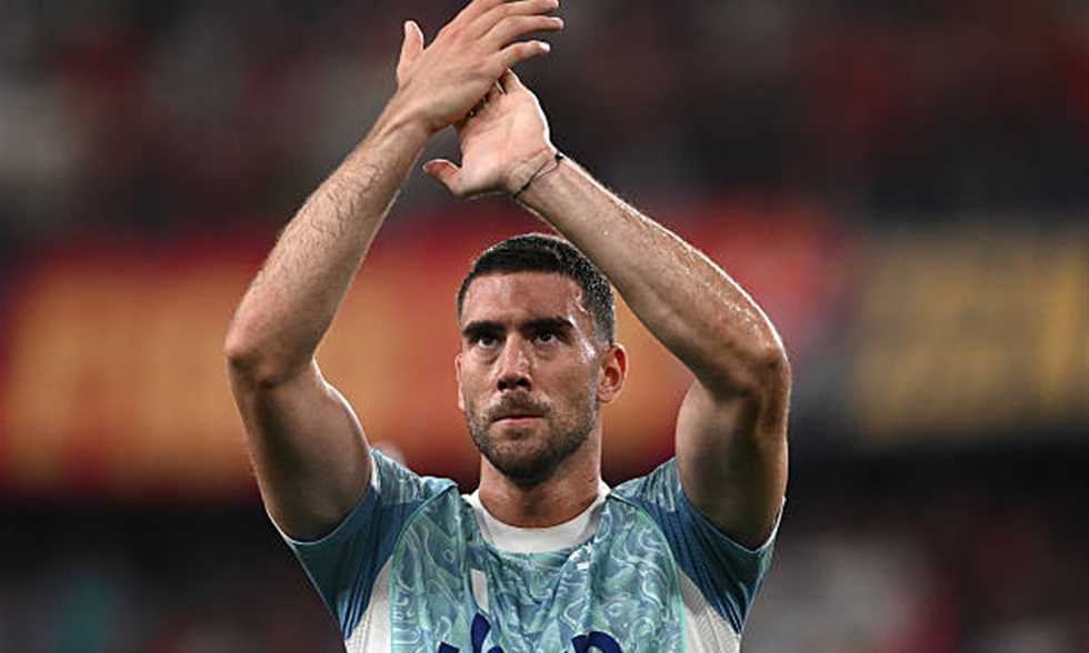 لا جازيتا ديلو سبورت: يوفنتوس يأمل بيع فلاهوفيتش لـ تشيلسي أو يونايتد في يناير المقبل