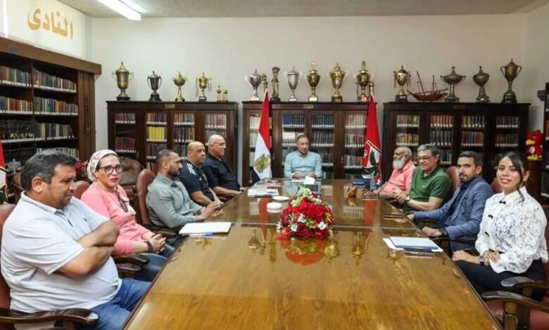 تفاصيل اجتماع الخطيب مع لجنة التخطيط في الأهلي