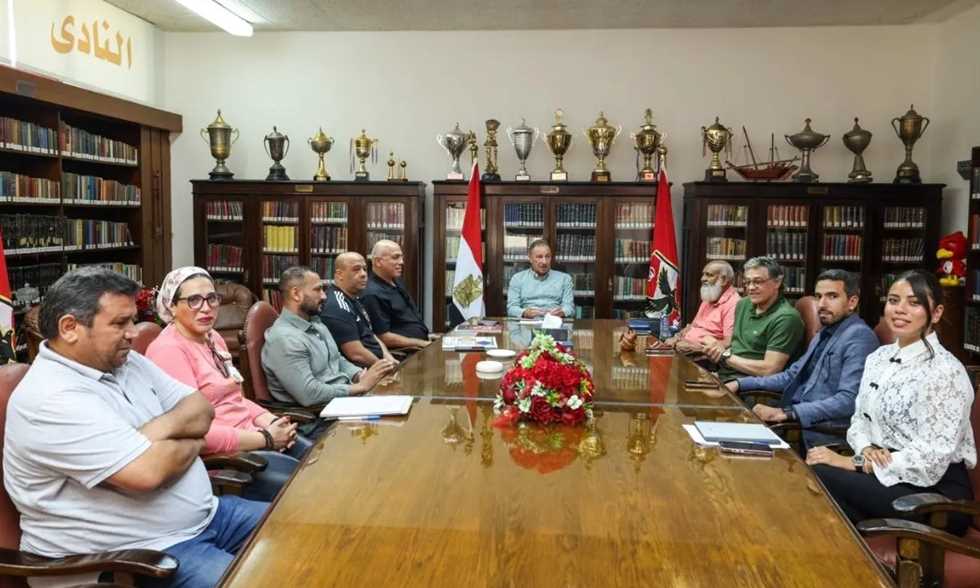 تفاصيل اجتماع الخطيب مع لجنة التخطيط في الأهلي