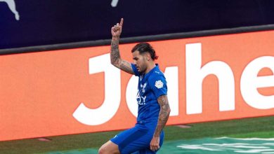 الهلال يقلب تأخره ويتحدى الـ VAR بالانتصار على الأخدود بثلاثية